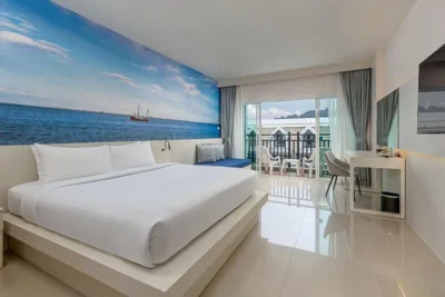 Deluxe rinnovata con vista sulla piscina e balcone — Amata Patong